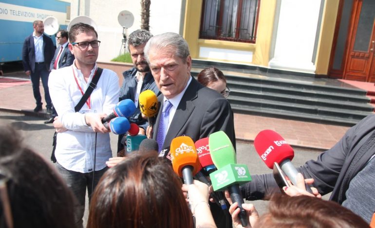 Berisha akuza Ramës: Kërcënon në mënyrë serioze integrimin e Shqipërisë, Tahirin e futi në Kuvend…