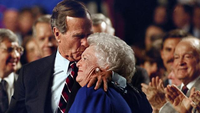 Ish-presidenti Bush shtrohet me urgjencë në spital, pas funeralit të gruas…