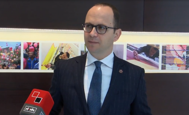 A i druhen ndryshimeve në qeveri? Ja si komenton ministri Ditmir Bushati