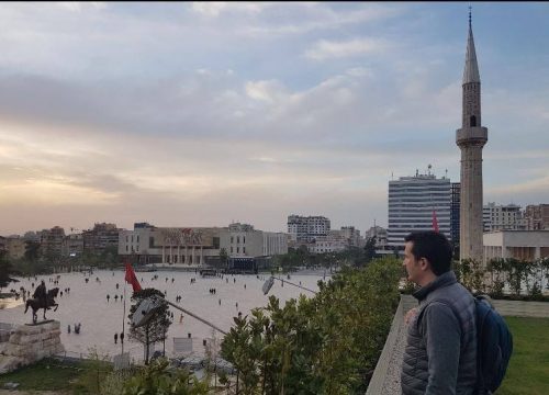 “Le Figaro”: Veliaj, kryebashkiaku i ri që po e shndërron Tiranën në qytet Evropian