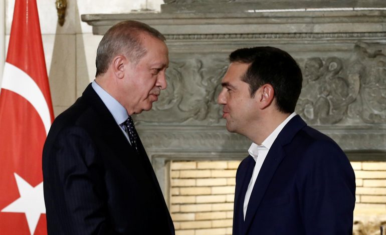 Avionët turq “ngacmuan” helikopterin e kryeministrit grek, Tsipras mesazh të prerë Turqisë