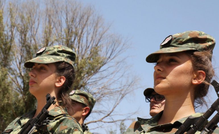 Certifikohen 256 ushtarë të rinj të FA, vetëm 15 vajza