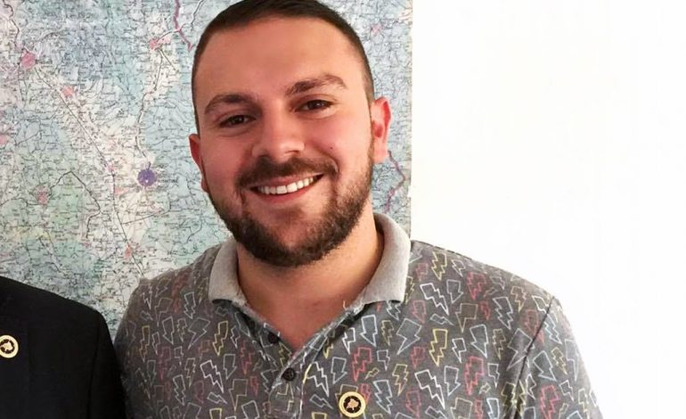 Gjendet i vdekur në makinë me plumb në kokë aktori i njohur, dyshohet për vetëvrasje (EMRI)