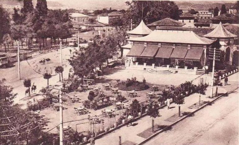 Ja si ishin kafenetë në Shqipërinë e viteve ’20-40 (FOTOT)
