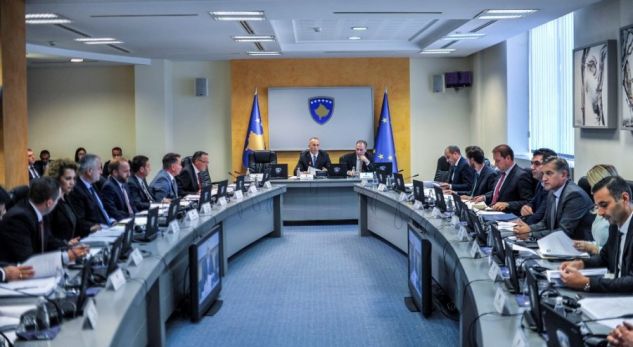 A rrezikon të rrëzohet Qeveria me kërkesë të LDK-së? Kush e ka në dorë fatin e saj