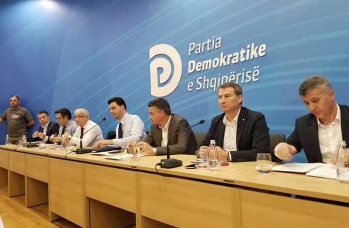 Nis mbledhja e Këshillit Kombëtar të PD, Ristani prezanton ndryshimet në statut