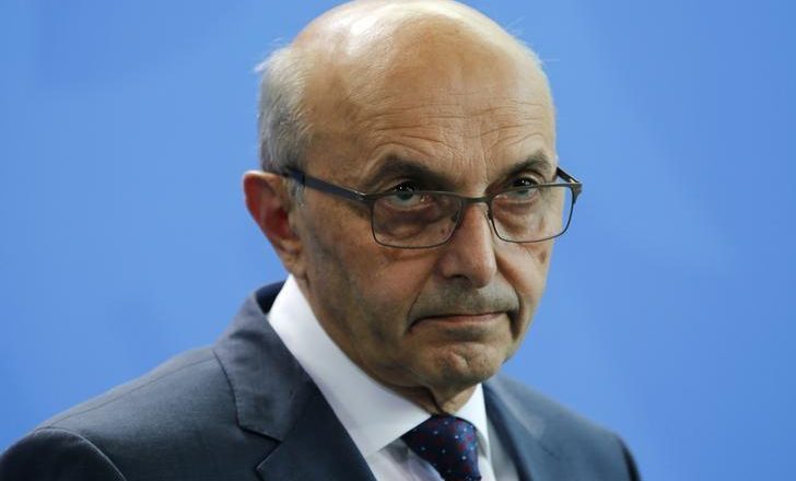 Ish-kryeministri Isa Mustafa ndërmerr një hap serioz për rrëzimin e qeverisë së Kosovës