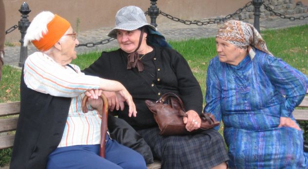 Si komshinjtë shqiptarë nuk ka, shprehjet tipike që dëgjon prej tyre