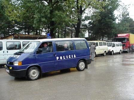 AKSIDENT NË LUSHNJE/ Furgoni me targa gjermane përplaset me MAKINËN. Brenda kishte…