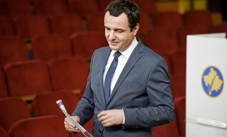 Vetëvendosje përkrah nismën për rrëzimin e qeverisë “Haradinaj”, ja çfarë thotë Kurti
