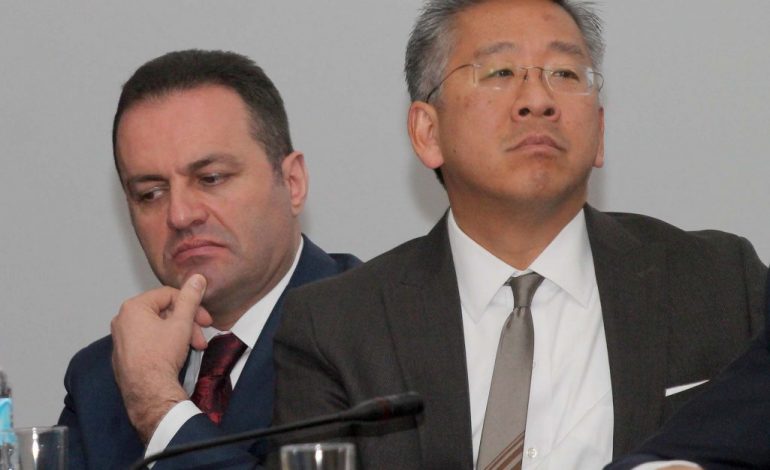 POST INTERVISTA/ Ambasadori DONALD LU: Si po ndihmon SHBA në hetimin e ish Kryeprokurorit Adriatik Llalla (E PLOTE)