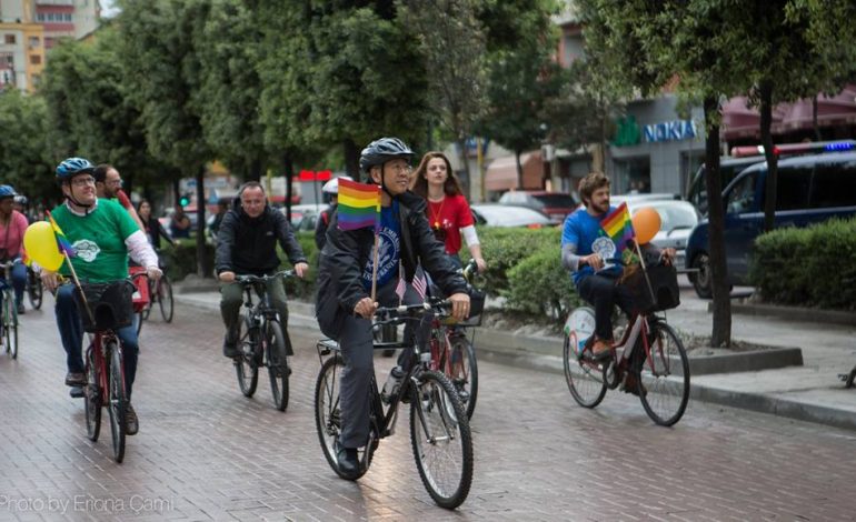 Administrata e Trump në një linjë me Donald Lu për LGBT/ Ja POSTIMI që e vërteton