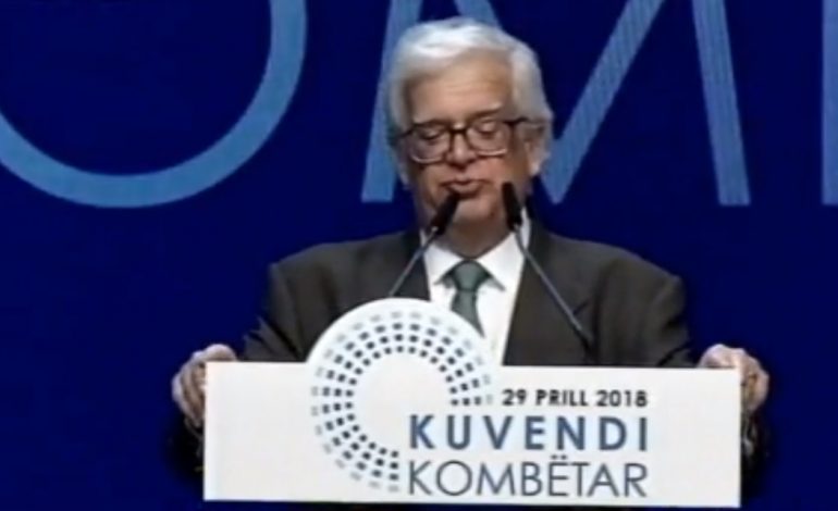 Ish zyrtari i PPE: PD në Qeveri do negociojë 33 kapitujt e anëtarësimit në BE