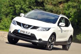 Nissan Qashqai i modifikuar la prapa shumë super-makina në një garë shpejtësie (Foto)