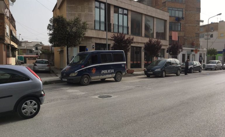 DETAJE TË REJA/ Plagosja me armë në Vlorë, si nisi sherri gjatë lojës së pokerit: Po bën hile…(FOTO)