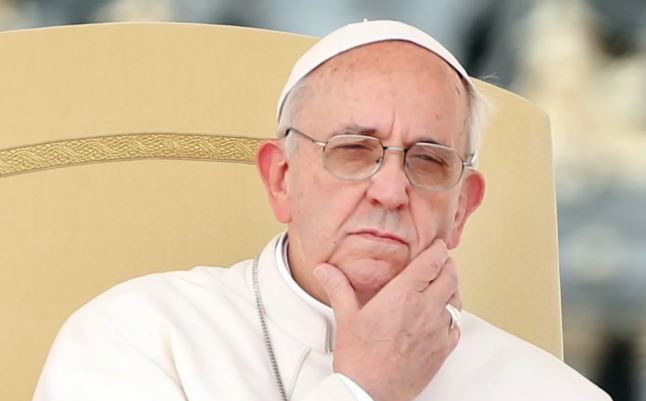 Papa Françesku: Interneti është burim dhune, madje edhe në rrjetet katolike