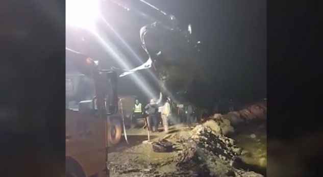 POLICËT ZHDUKEN PAS AKSIDENTIT/ Pjesë të trupave të tyre u nxorrën nga lumi ku ata… (DETAJE)