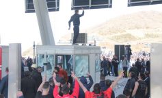 PROTESTA në RRUGËN E KOMBIT/ Ankohen protestuesit: Policia na gjuajti me gurë