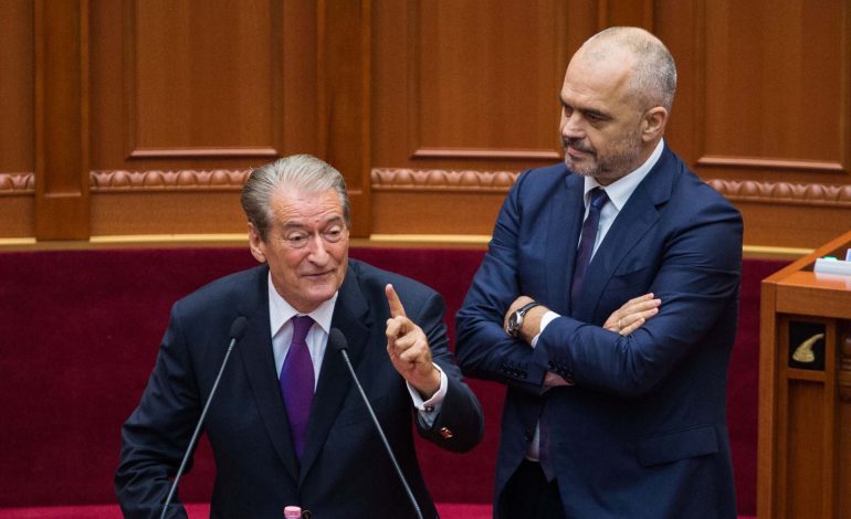 Taksa për Rrugën e Kombit, Berisha i kthehet Ramës: Grushti që more turinjve në Kalimash të treti mendjen