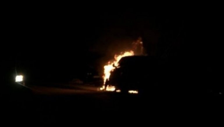 Digjet makina e ish-drejtorit të policisë