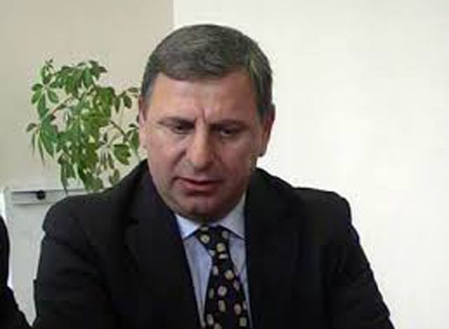 ZBULOHET arsyeja pse deputeti i LSI nuk u largua sot nga seanca parlamentare/ Bitri dje….