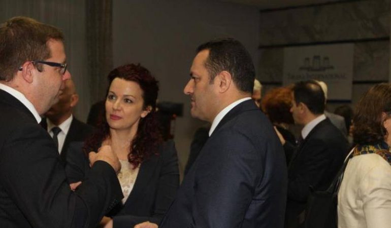 PRAPASKENA/ Po bëhet gati arrestimi i ish Kryeprokurorit ADRIATIK LLALLA dhe… “Provat” që të çojnë tek hapi i bujshëm