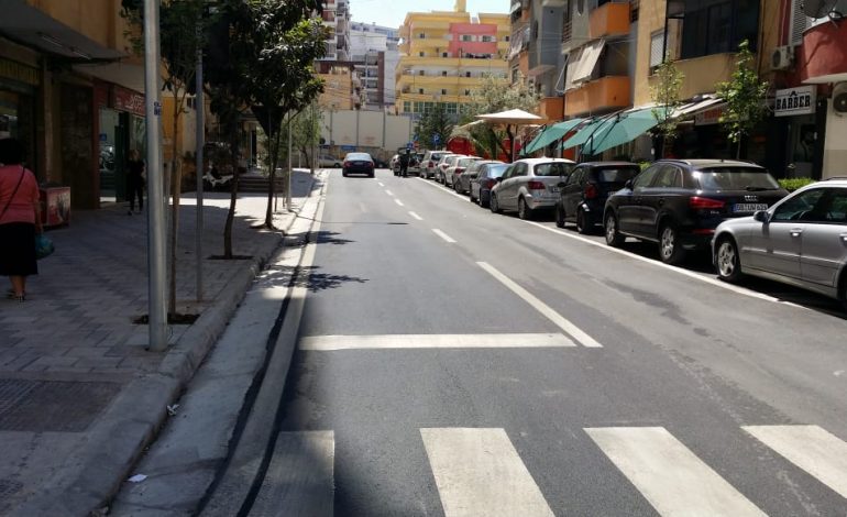 Rikonstruktohen disa rrugë te “Komuna e Parisit”, si është transformuar lagjia (FOTO)