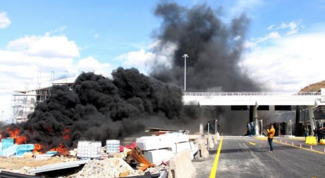 Jo vetëm protestuesit kuksianë! Procedim penal edhe policëve që ishin përballë tyre