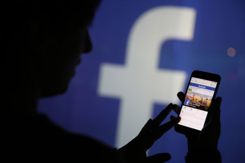 Skandali i “Facebook”, fshini këto gjëra nga profili juaj për të qenë më të sigurt