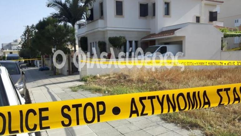 Masakrohet me THIKË çifti i bashkëshortëve brenda banesës. U qëlluan 30 herë me…