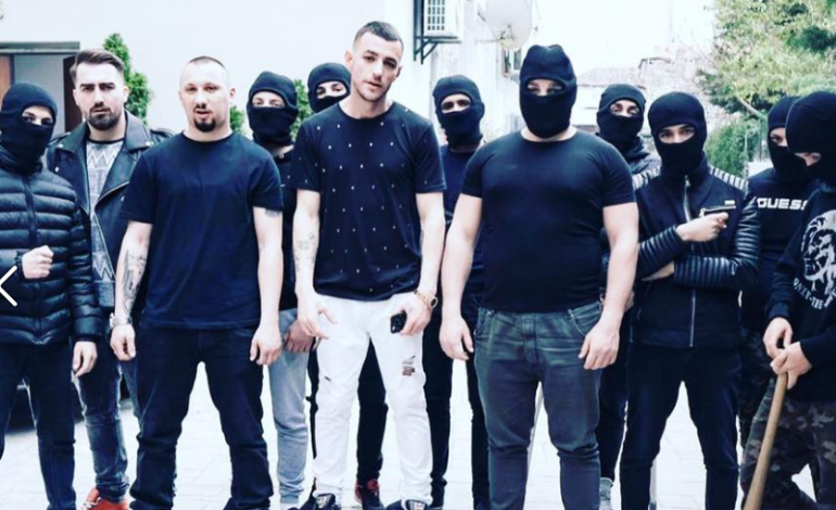 DEL VIDEO/ STRESI bëhet gati të qëllojë në ajër – KOKAINA apo ARMET, kush e çoi në polici REPERIN? (PAMJET)