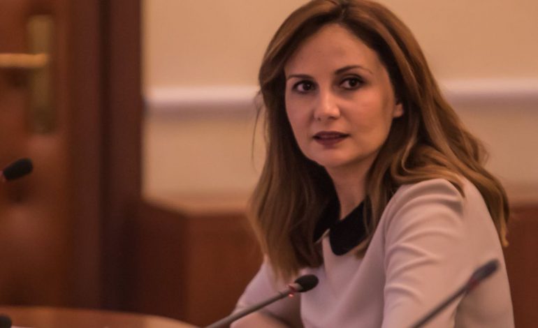 Tabaku reagon pas raportit të DASH: Korrupsioni që vjen nga tenderët. Ju tregoj shifrat