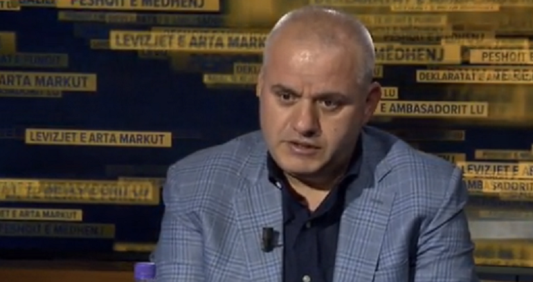 DORËHEQJA E PROKURORIT/ Hoxha nxjerr DETAJET nga arrestimet e bujshme në Elbasan: Zarfi me urdhërarrestet…