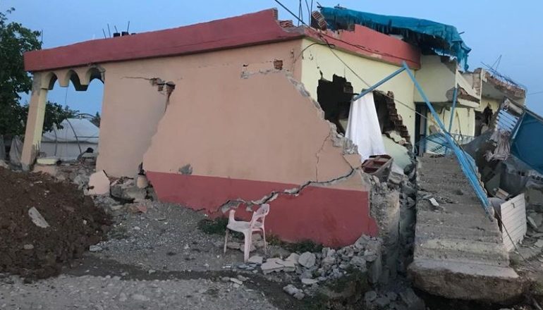 Turqi: Tërmet i fuqishëm, 35 persona të plagosur