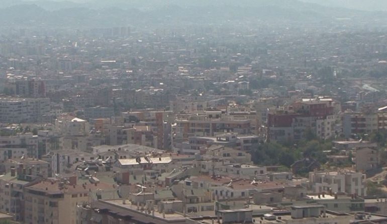 Taksa për truallin do të ndahet mes pronarit dhe ndërtuesit… (VIDEO)