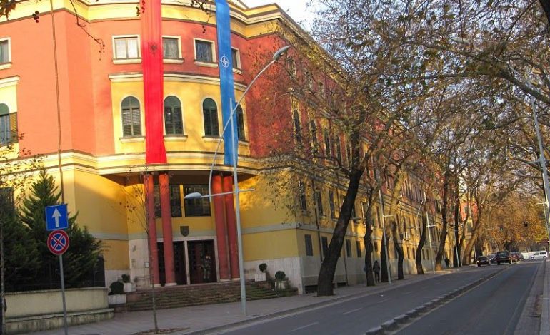 SULMI NË SIRI/ Reagon Ministria e Mbrojtjes: E papranueshme përdorimi i armëve kimike, Asad mori përgjigjen e duhur