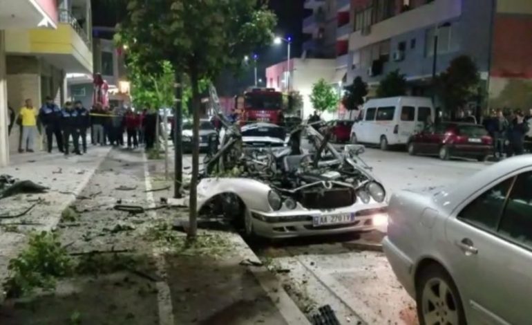 SHPËRTHIMI NË FIER/ Identifikohet i plagosuri. Sapo kishte hypur në mjet kur… (EMRI)