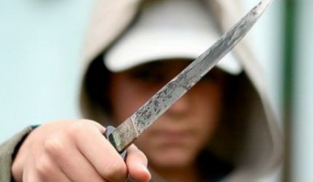 E KËRCËNOI NË MES TË RRUGËS/ E reja TMERRON të moshuarin. 62-vjeçari përfundon në Polici se…