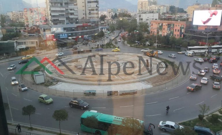 Avancon transformimi i rreth-rrotullimit tek Zogu i Zi, minipark-u në hyrje të Tiranës (FOTOT)