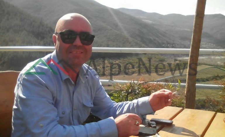 FUSNIN NË SHQIPËRI MAKINA LUKSOZE KONTRABANDË/ Kush është Mirjan Driza, agjenti DOGANOR që…
