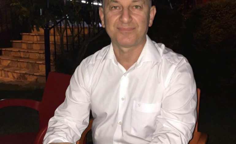 PRONAR I PIKES SE KEMBIMIT VALUTOR/ Kush është Albin Hiluku, 50 vjeçari që u hodh nga tarraca dhe humbi jetën (FOTO)