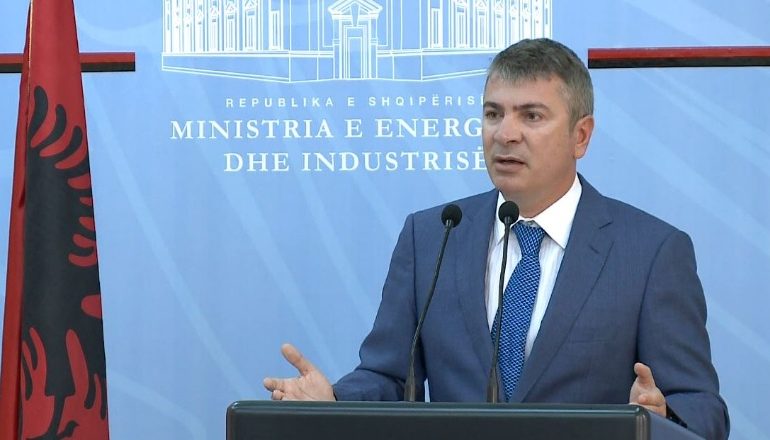 Reforma e Ujit, Gjiknuri: 25 mijë kontrata të reja, por ka bashki që nuk kanë bërë asgjë