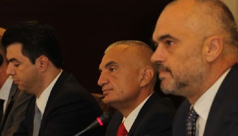 Të fitosh më shumë nga honoraret/ Si ndryshoi pasuria e krerëve më të lartë të shtetit shqiptar gjatë 2017-ës
