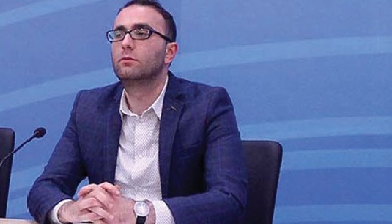 PD E SHQETËSUAR PËR POZAT E GAZ BARDHIT/ Thirrje gazetarëve: Ja foto që duhet të përdorni