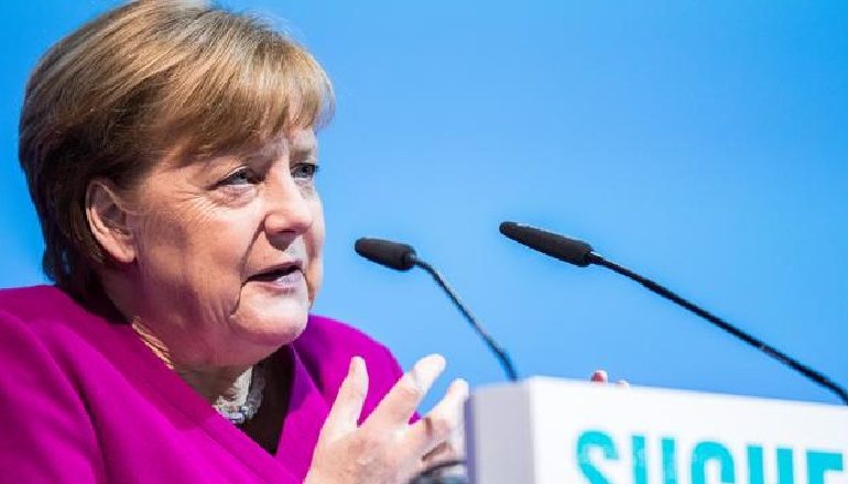 Kthesë në politikën gjermane/ Merkel arrin marrëveshjen me ministrin e ‘dorëhequr’