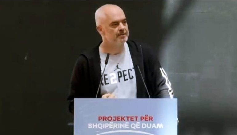 Rama e nis ditën me një ftesë për shqiptarët: Kaloni një moment magjie