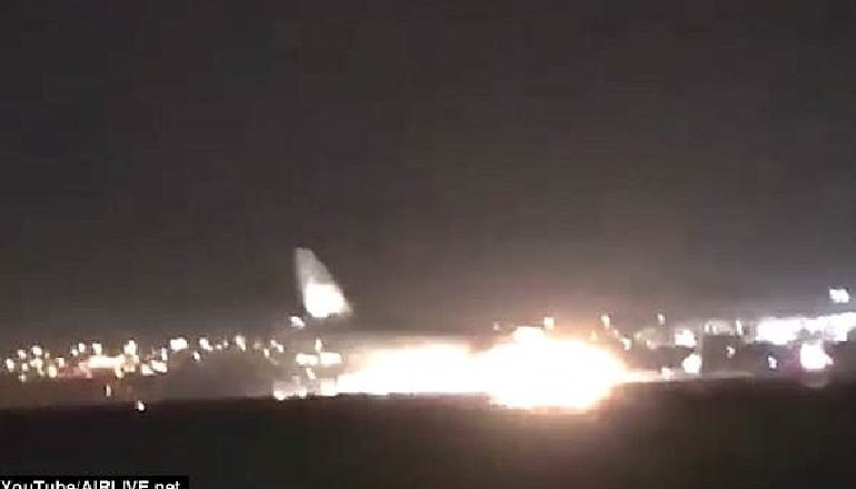 Avioni arab bën ulje emergjente të frikshme, me ‘hundë’ në pistë/VIDEO