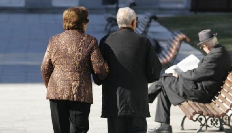 PENSIONET/ Si do t’u kthehen paratë e mbajtura 1733 personave
