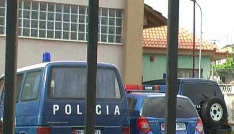 TRAGJIKE NË MALIQ/ Bie nga pema, HUMB jetën 50-vjeçari