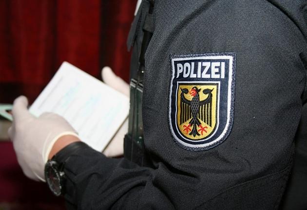 Shqiptari bënte “DREDHA”, por policia gjermane i ndërpret “lojën” dhe e arreston